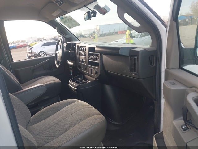 1GAZGNFP9N1284629 Chevrolet Express Passenger Rwd 3500 Extended Wheelbase Ls