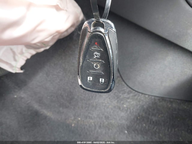 1G1ZD5ST9KF107136 Chevrolet MALIBU LT