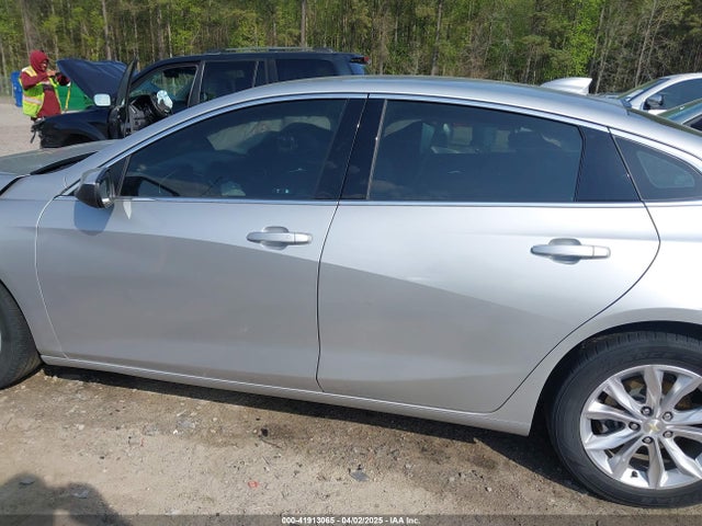 1G1ZD5ST9KF107136 Chevrolet MALIBU LT
