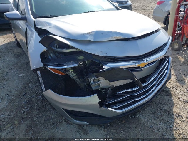 1G1ZD5ST9KF107136 Chevrolet MALIBU LT