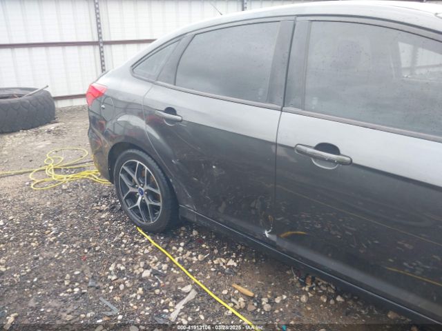 1FADP3FE9HL214504 Ford FOCUS SE