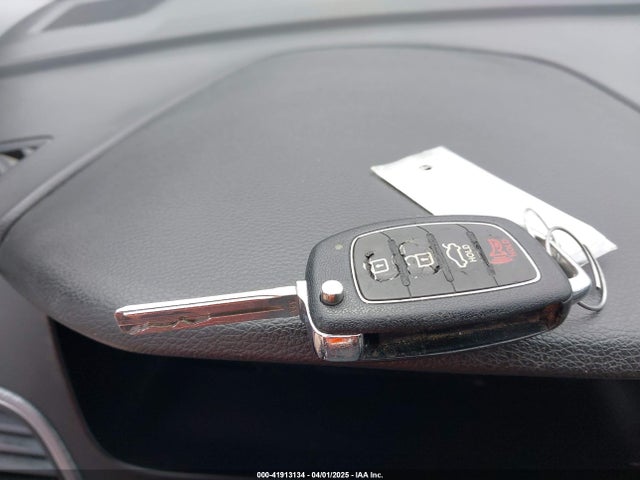 5NPE24AF9FH017076 Hyundai SONATA SE