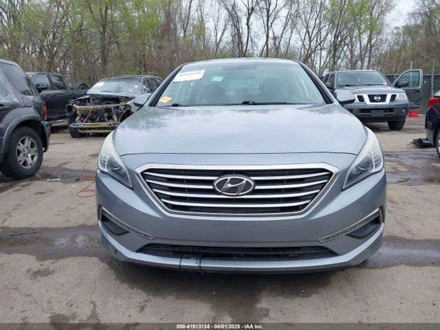 5NPE24AF9FH017076 Hyundai SONATA SE