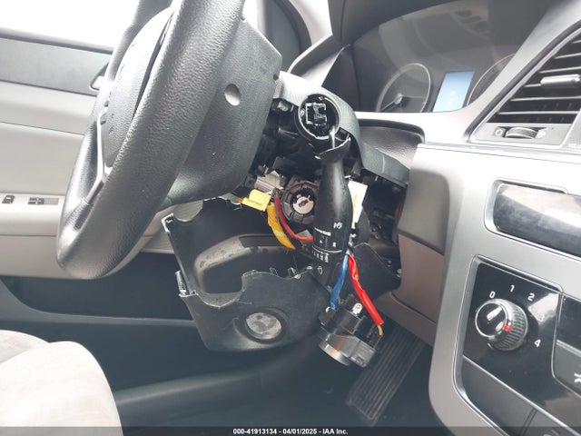 5NPE24AF9FH017076 Hyundai SONATA SE