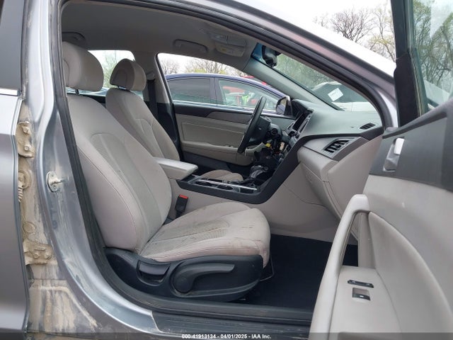 5NPE24AF9FH017076 Hyundai SONATA SE