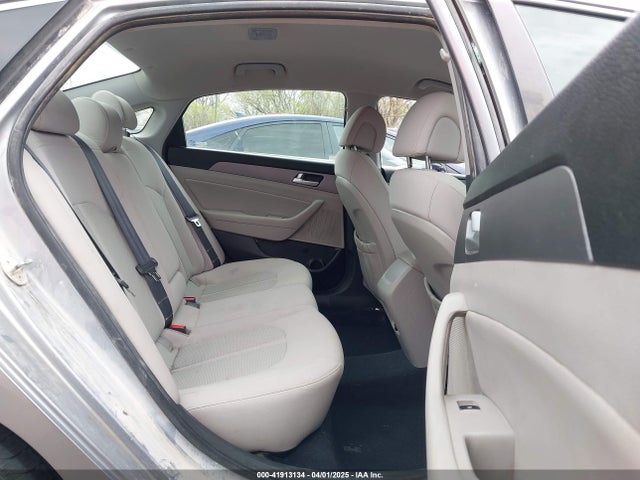 5NPE24AF9FH017076 Hyundai SONATA SE
