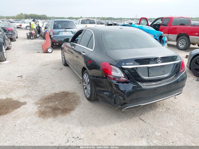 55SWF8DB5KU311624 Mercedes-Benz C 300