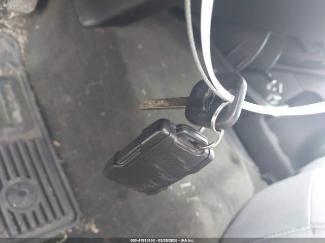 3GCPCNEH6GG109053 Chevrolet Silverado 1500 Ls
