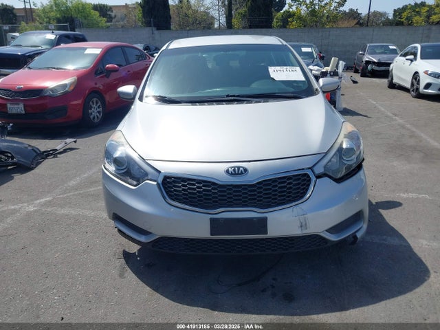 KNAFK4A66G5574661 KIA mpi nu