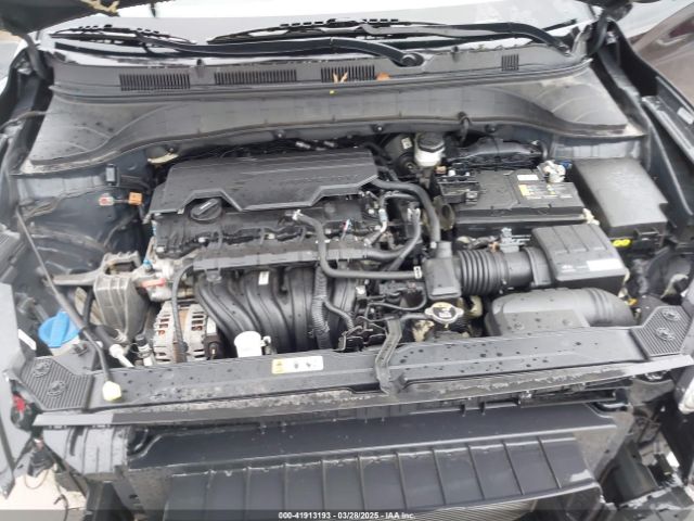 KM8K22ABXNU840166 Hyundai Kona Se