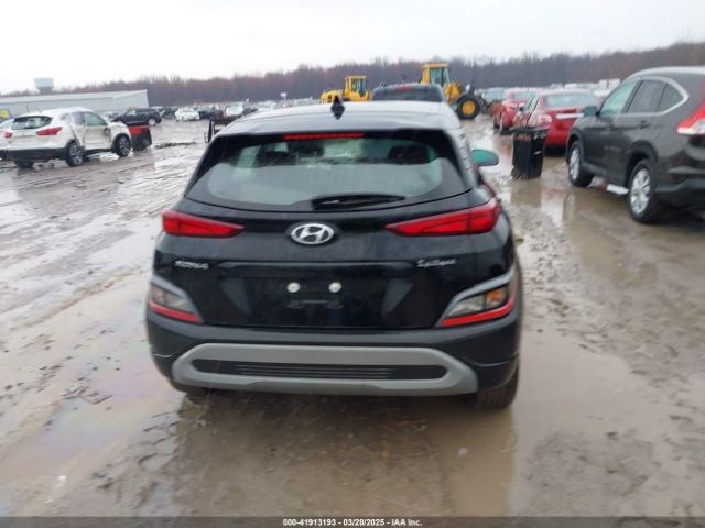 KM8K22ABXNU840166 Hyundai Kona Se