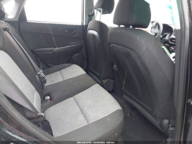 KM8K22ABXNU840166 Hyundai Kona Se