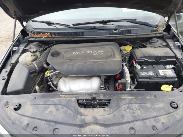 1C3CCCAB2FN520500 Chrysler 200 Limited