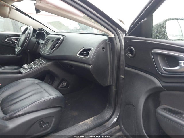1C3CCCAB2FN520500 Chrysler 200 Limited