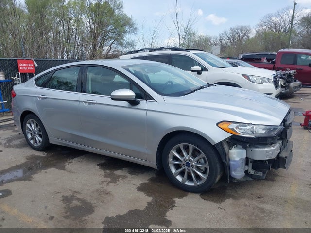 3FA6P0H7XHR397984 Ford FUSION SE