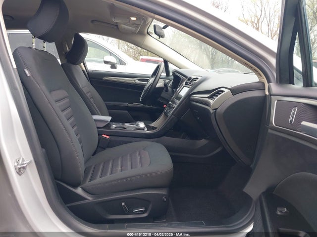 3FA6P0H7XHR397984 Ford FUSION SE