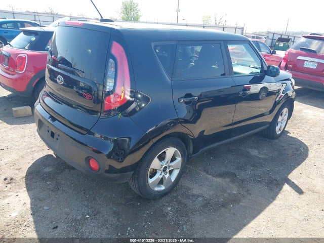 KNDJN2A2XJ7903749 KIA Soul