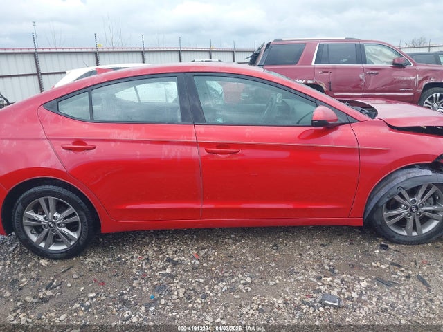 5NPD84LF7HH132415 Hyundai ELANTRA SE