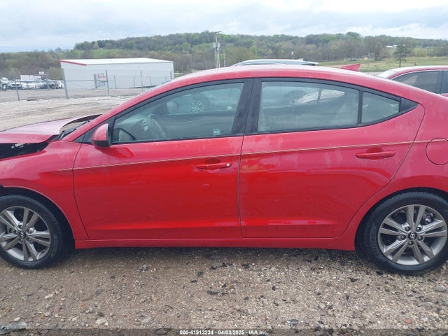 5NPD84LF7HH132415 Hyundai ELANTRA SE