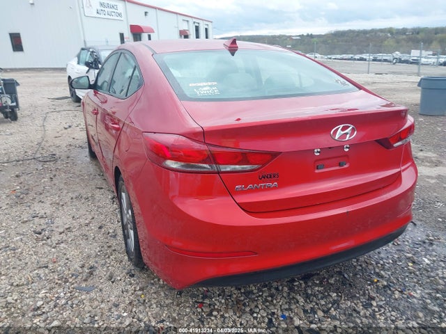 5NPD84LF7HH132415 Hyundai ELANTRA SE