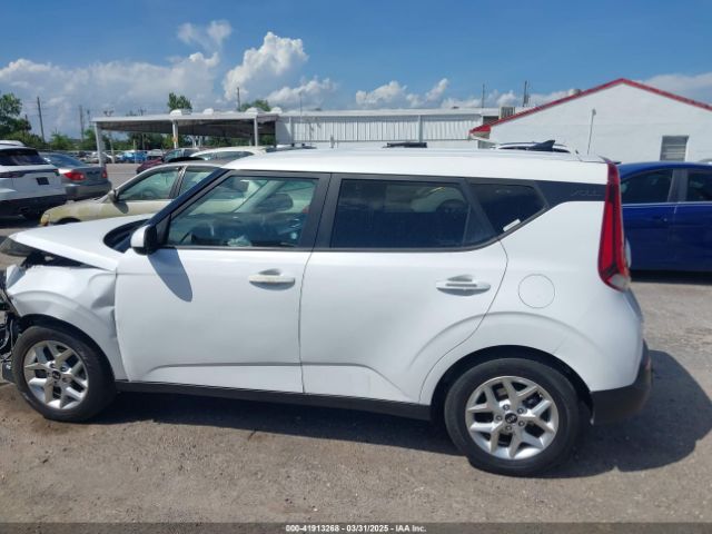 KNDJ23AU2M7774376 KIA SOUL S