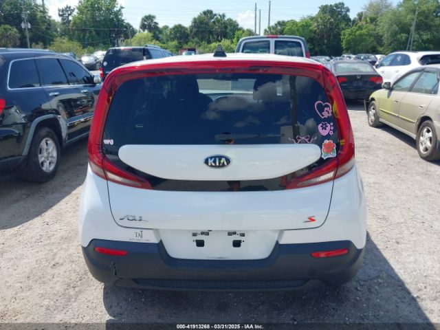KNDJ23AU2M7774376 KIA SOUL S
