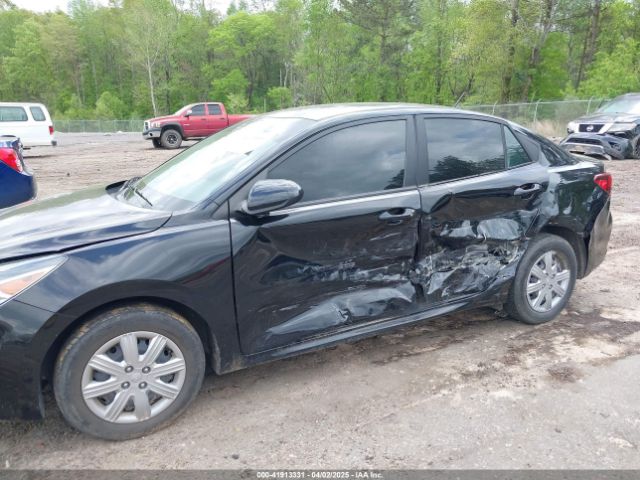 3KPA24AD4ME400227 KIA RIO LX