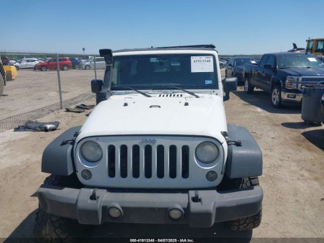 1C4BJWDG1EL121190 Jeep Wrangler Unlimited Sport