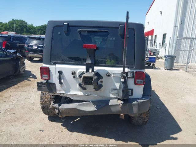 1C4BJWDG1EL121190 Jeep Wrangler Unlimited Sport