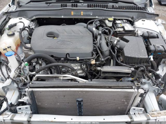 3FA6P0HD9JR130315 Ford FUSION SE