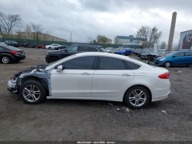 3FA6P0HD9JR130315 Ford FUSION SE
