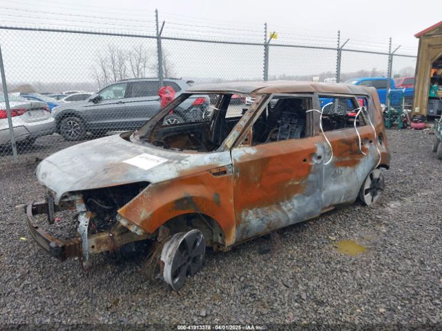KNDJN2A22E7055324 KIA Soul !