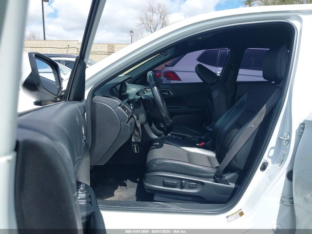 1HGCR2F59HA112062 Honda Accord Sport