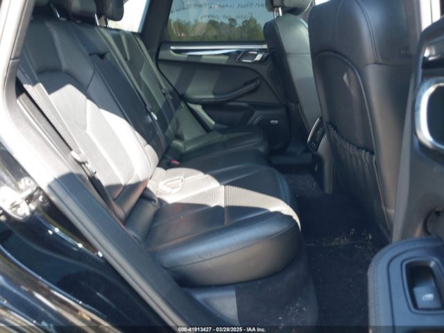 2019 PORSCHE MACAN WP1AB2A59KLB30377 Photo 7
