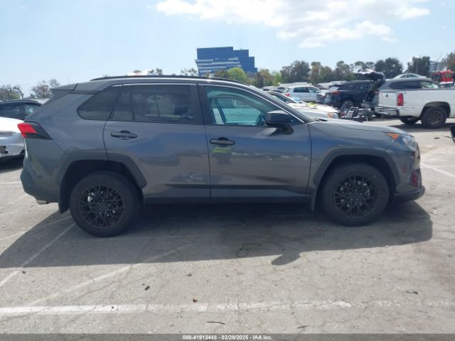 2T3H1RFV4MC098444 Toyota RAV4 LE