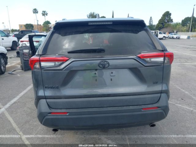 2T3H1RFV4MC098444 Toyota RAV4 LE