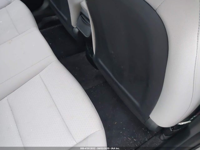 5NPD84LF8JH362440 Hyundai ELANTRA SEL