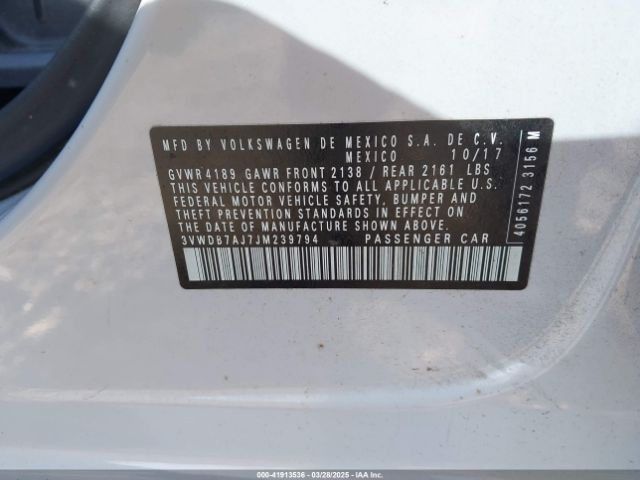 3VWDB7AJ7JM239794 Volkswagen Jetta 1.4t Se/1.4t Wolfsburg Edition