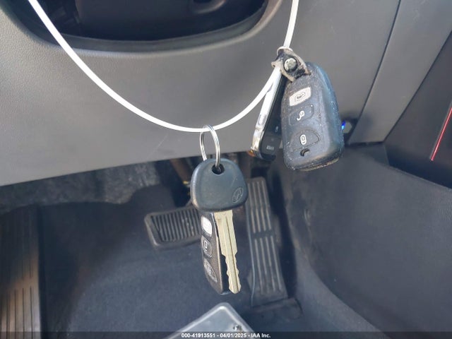5NPDH4AE0FH646713 Hyundai ELANTRA SE