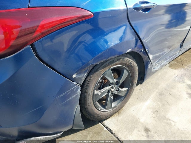 5NPDH4AE0FH646713 Hyundai ELANTRA SE