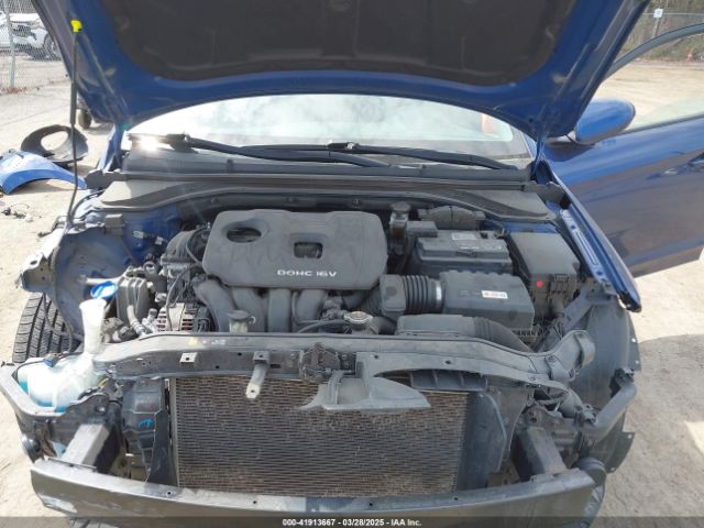 5NPD84LF9JH351186 Hyundai ELANTRA SEL