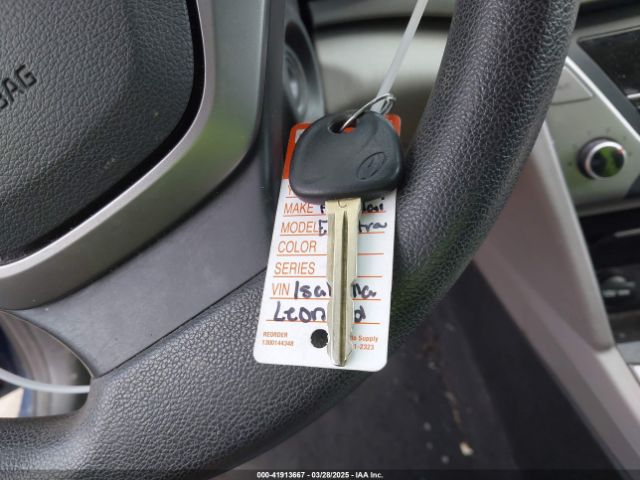 5NPD84LF9JH351186 Hyundai ELANTRA SEL