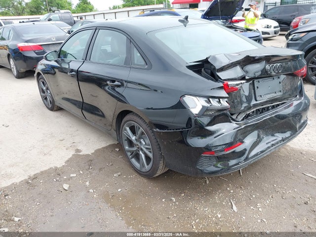 2024 AUDI A3 WAUAUDGY4RA137345 Photo 2