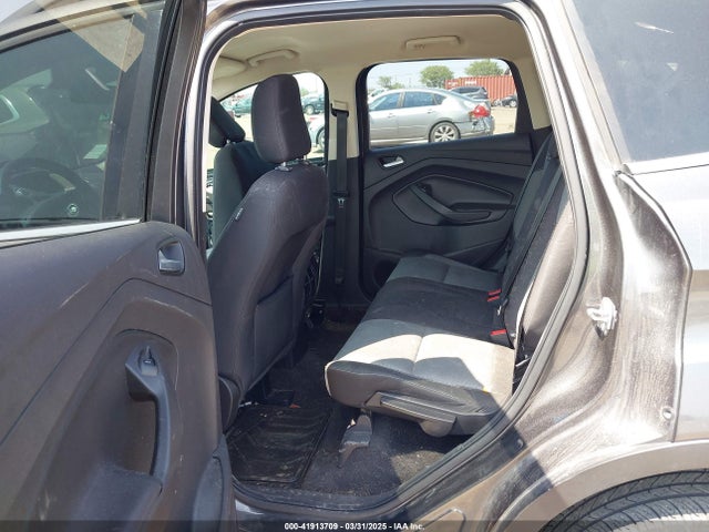 1FMCU0GD5JUB11305 Ford ESCAPE SE