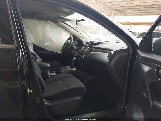 JN1BJ1CP2KW238262 Nissan Rogue Sport S