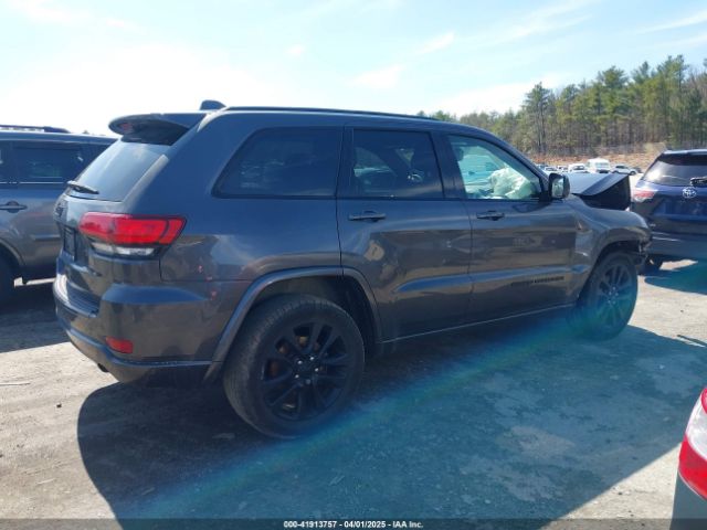 1C4RJFAGXJC139538 Jeep Grand Cherokee Altitude 4x4