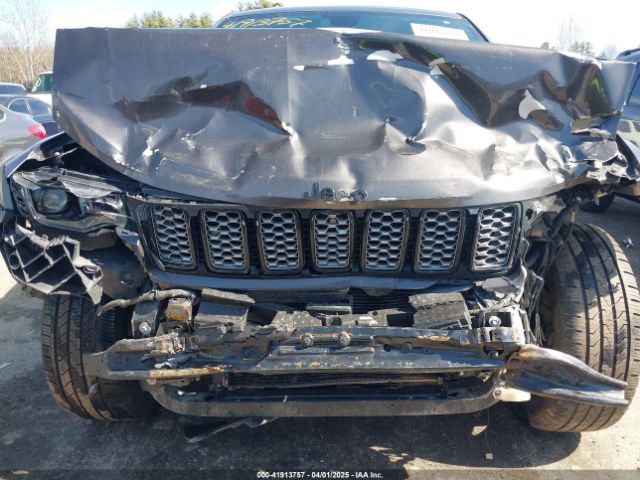 1C4RJFAGXJC139538 Jeep Grand Cherokee Altitude 4x4