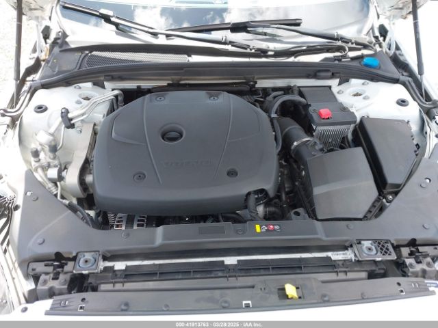 7JR102FZ4MG108772 Volvo S60 T5 Momentum