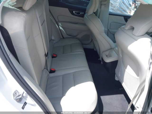 7JR102FZ4MG108772 Volvo S60 T5 Momentum
