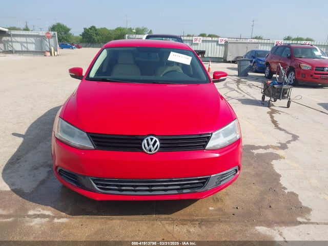 3VWD07AJ4EM292979 Volkswagen Jetta 1.8t Se